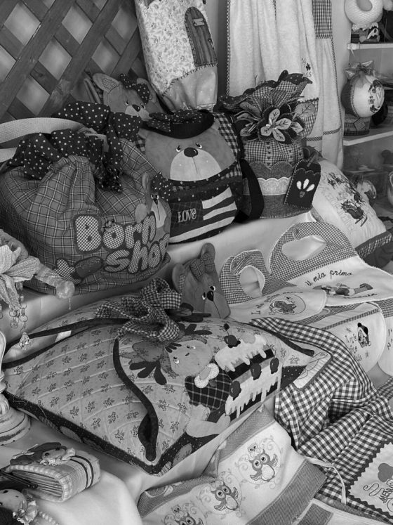 Viaggio nell’artigianato nostrano, si fa presto a dire “Mercatini di Natale”